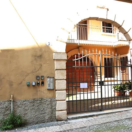 Appartamenti Museo 3 Verona Exterior foto